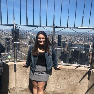 Meet your Posher, Valeria